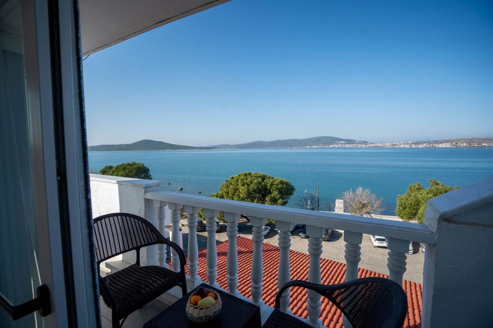 Camlik 87 Hotel Ayvalı Exteriér fotografie
